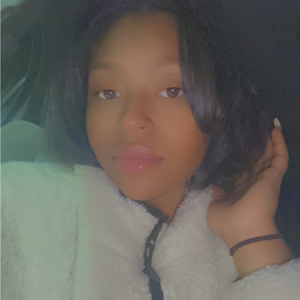 Meet your Posher, Miya